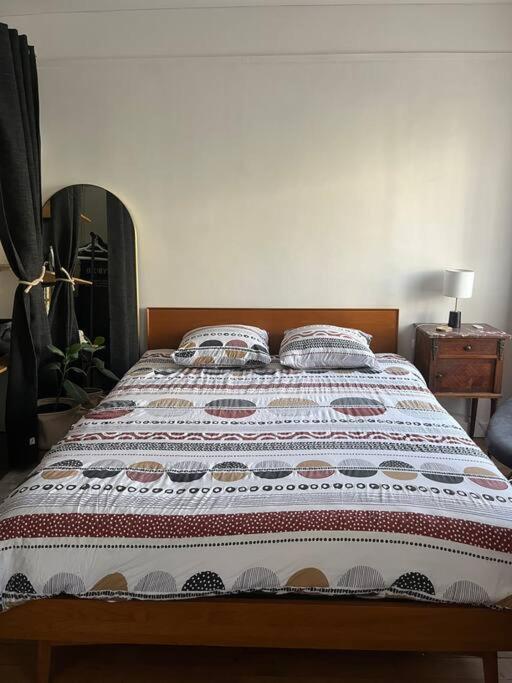 Charmant Appartement Proche Paris サン・トゥアン エクステリア 写真