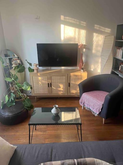Charmant Appartement Proche Paris サン・トゥアン エクステリア 写真