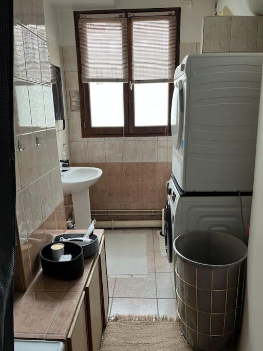 Charmant Appartement Proche Paris サン・トゥアン エクステリア 写真